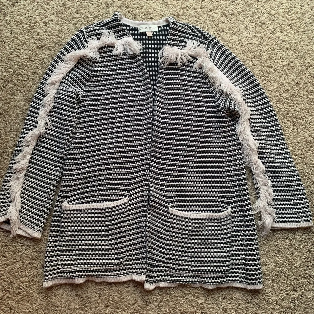 KNOX ROSE Open Cardigan long fringed sleeves black cream stripes Sz M Boho Style - Picture 2 of 11